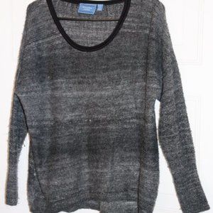 - SIMPLY VERA/VERA WANG SWEATER